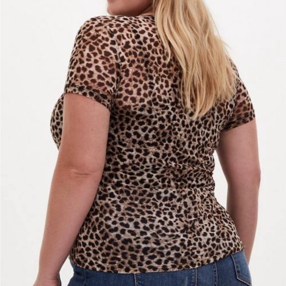 NWT Torrid leopard sheer mesh stretchy Fitted Short Sleeve Tee
